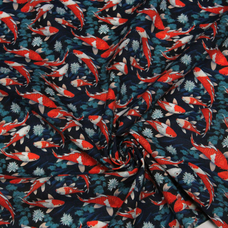 Tissu cotonnade motif japonais KOï aux poissons carpes koï rouges, fleurs et fond bleu - OEKO - TEX - TissusPapi.com
