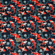 Tissu cotonnade motif japonais KOï aux poissons carpes koï rouges, fleurs et fond bleu - OEKO - TEX - TissusPapi.com