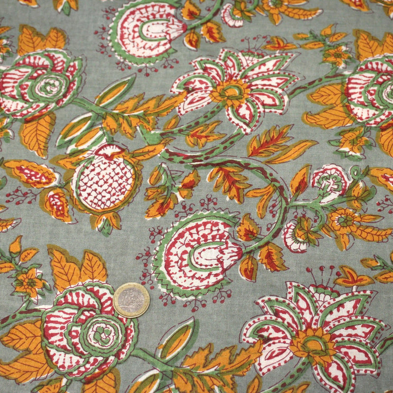 Tissu coton fin imprimé INDIENNES, vert amande aux fleurs jaunes rouges et blanches - TissusPapi.com