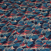 Tissu cotonnade motif japonais KOï aux poissons carpes koï rouges & vagues Hokusai - OEKO - TEX - TissusPapi.com