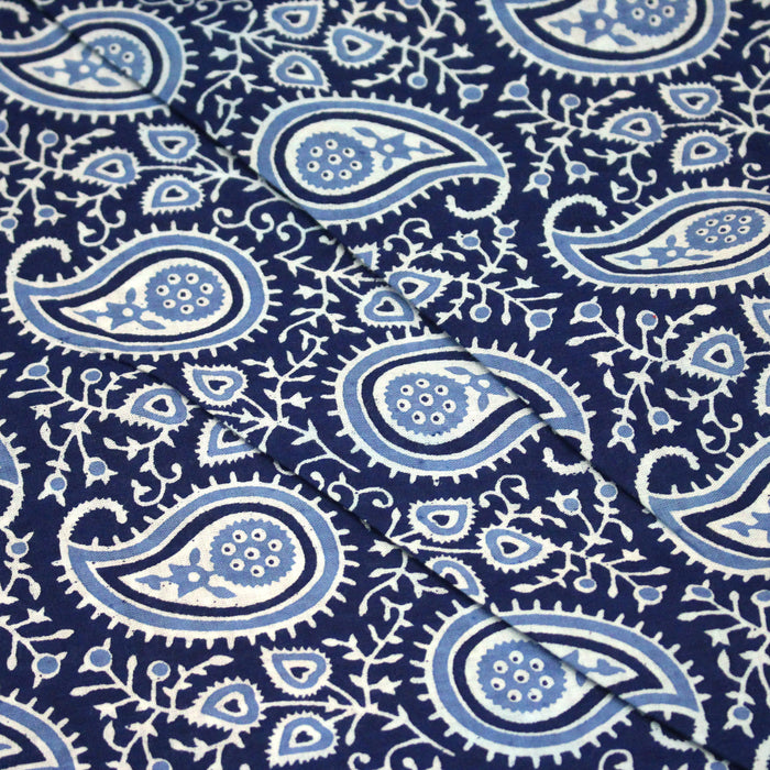 Tissu coton fin imprimé INDIENNES, motif Paisley cachemire bleu, ciel et blanc