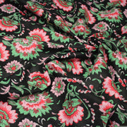 Tissu coton fin imprimé INDIENNES, noir aux fleurs roses rouges et vertes - TissusPapi.com