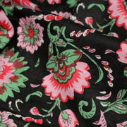 Tissu coton fin imprimé INDIENNES, noir aux fleurs roses rouges et vertes - TissusPapi.com
