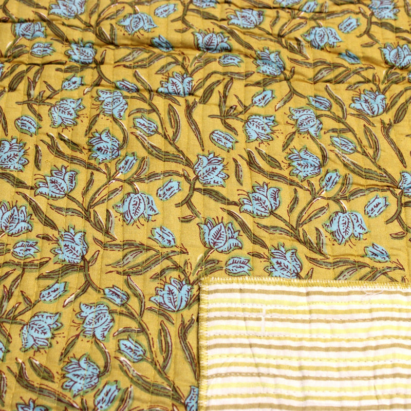 Tissu matelassé coton indien, motif traditionnel floral : nombreuses couleurs et fleuris au choix! - TissusPapi.com