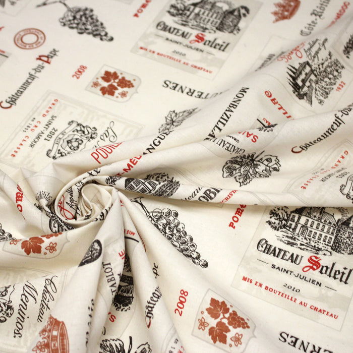 : Tissu cotonnade VINS & CEPAGES aux étiquettes et noms de vins et terroirs, écru - TissusPapi.com