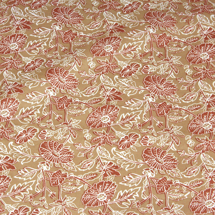 Tissu de coton fleuri indien aux fleurs blanches et rouille, fond taupe - COLLECTION KALAMKARI - OEKO-TEX®