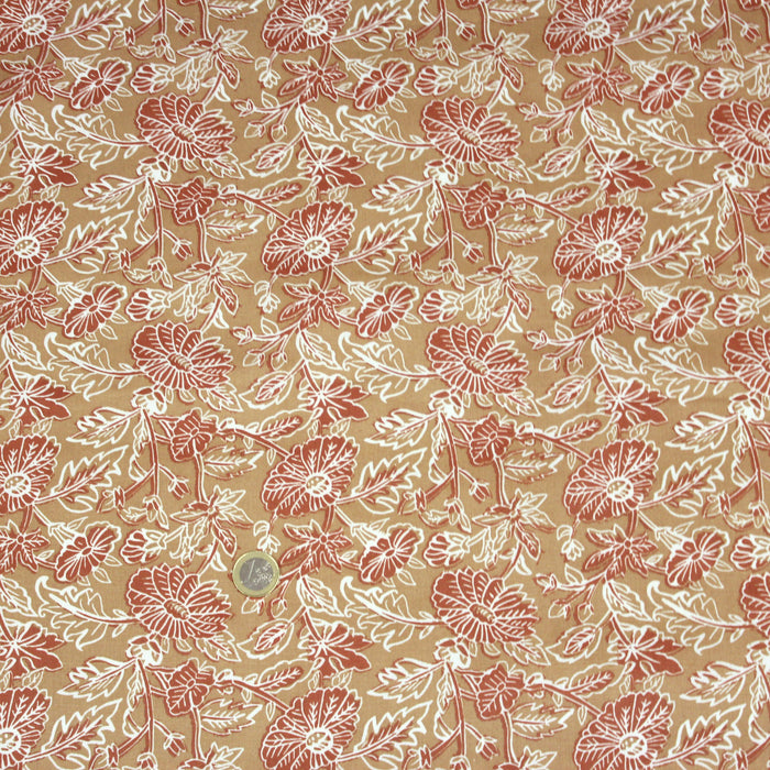 Tissu de coton fleuri indien aux fleurs blanches et rouille, fond taupe - COLLECTION KALAMKARI - OEKO-TEX®