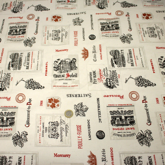 : Tissu cotonnade VINS & CEPAGES aux étiquettes et noms de vins et terroirs, écru - TissusPapi.com