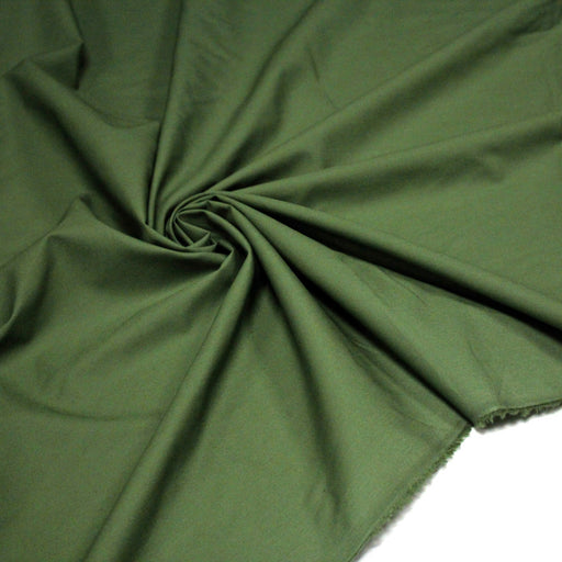Tissu popeline de coton vert mousse uni - COLLECTION LES BASIQUES - TissusPapi.com