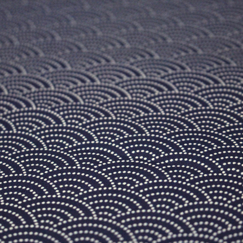 Tissu cotonnade motif japonais SEIGAIHA : écru/bleu et bleu/écru - COLLECTION JAPON INDIGO - TissusPapi.com