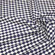Tissu cotonnade motif japonais écailles KIKKO – Bleu indigo & écru - TissusPapi.com