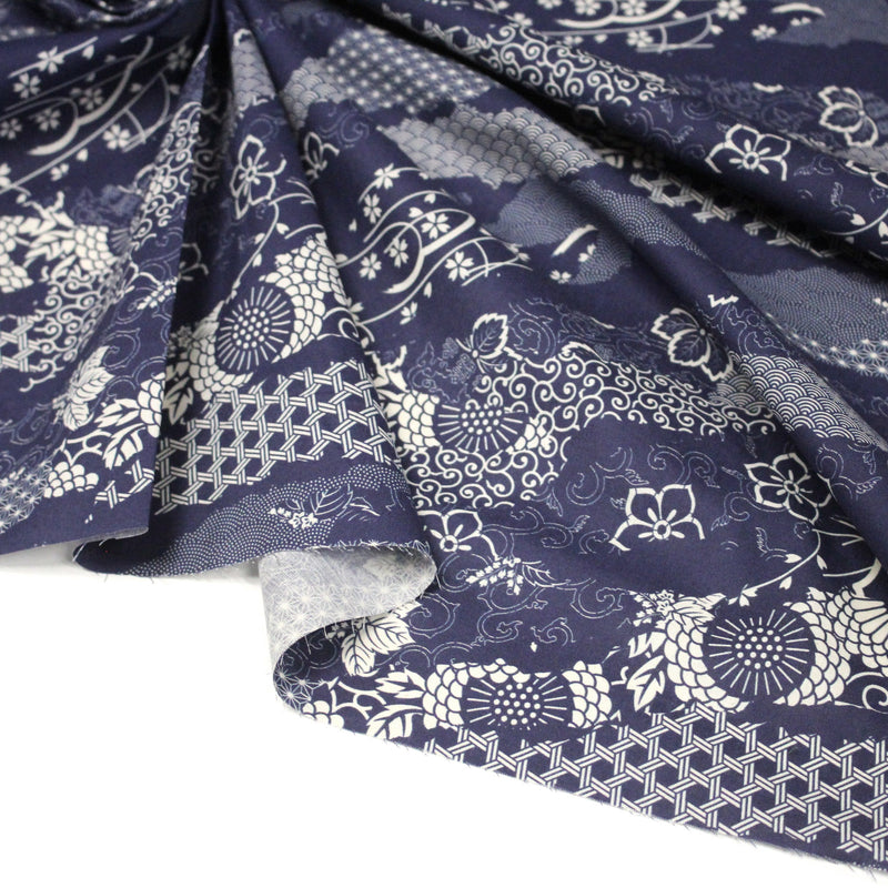 Tissu cotonnade WAGARA aux motifs japonais et tons bleu indigo & écrus - TissusPapi.com