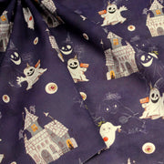 Tissu cotonnade HALLOWEEN, violet aux fantomes et manoirs hantés - OEKO - TEX STANDARD 100 - TissusPapi.com
