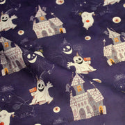 Tissu cotonnade HALLOWEEN, violet aux fantomes et manoirs hantés - OEKO - TEX STANDARD 100 - TissusPapi.com