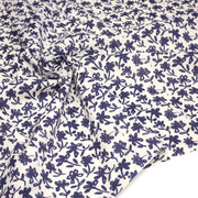 Tissu cotonnade motif japonais HANA - E, aux fleurs dessinées bleues, fond écru - TissusPapi.com