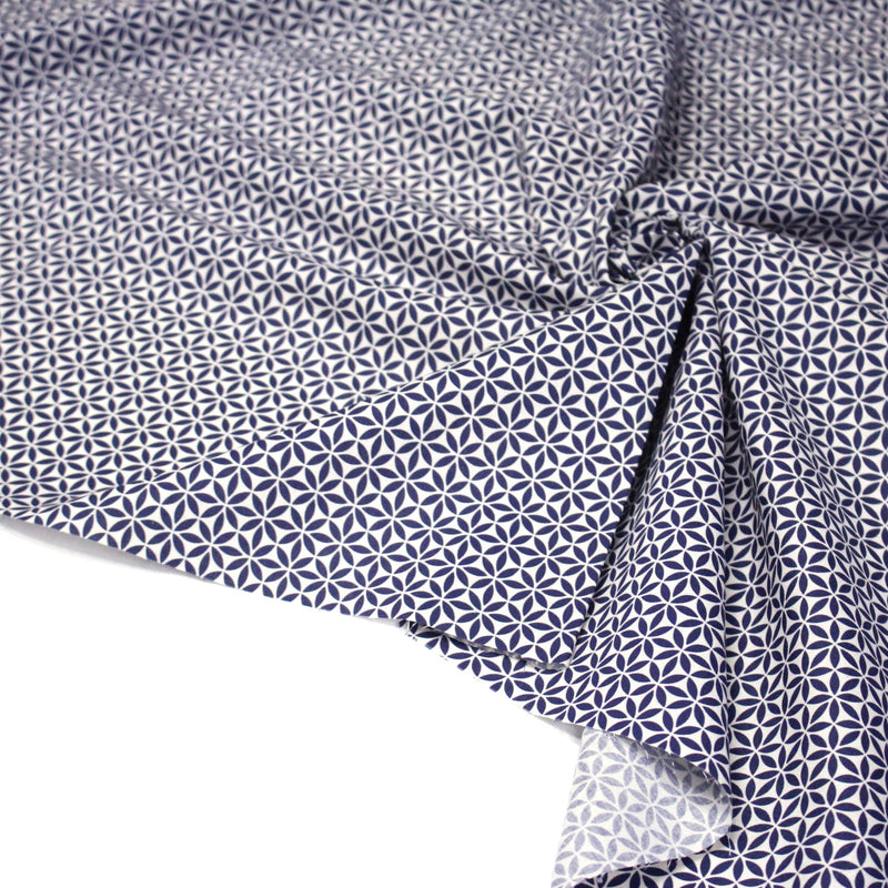 Tissu cotonnade motif japonais feuilles géométriques ASANOHA, bleu indigo & écru - TissusPapi.com