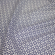 Tissu cotonnade motif japonais feuilles géométriques ASANOHA, bleu indigo & écru - TissusPapi.com