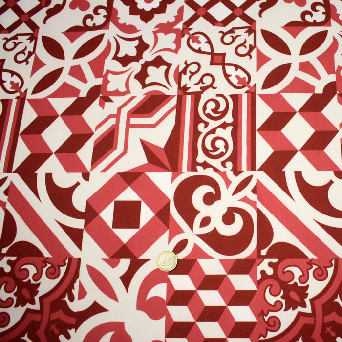 Tissu gabardine coton imprimée motif carreaux de faïence azulejos modernes, trois couleurs dispos - STANDARD 100 OEKO - TEX - TissusPapi.com