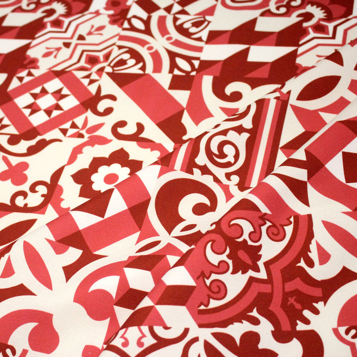 Tissu gabardine coton imprimée motif carreaux de faïence azulejos modernes, trois couleurs dispos - STANDARD 100 OEKO - TEX - TissusPapi.com