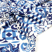 Tissu gabardine coton imprimée motif carreaux de faïence azulejos modernes, trois couleurs dispos - STANDARD 100 OEKO - TEX - TissusPapi.com