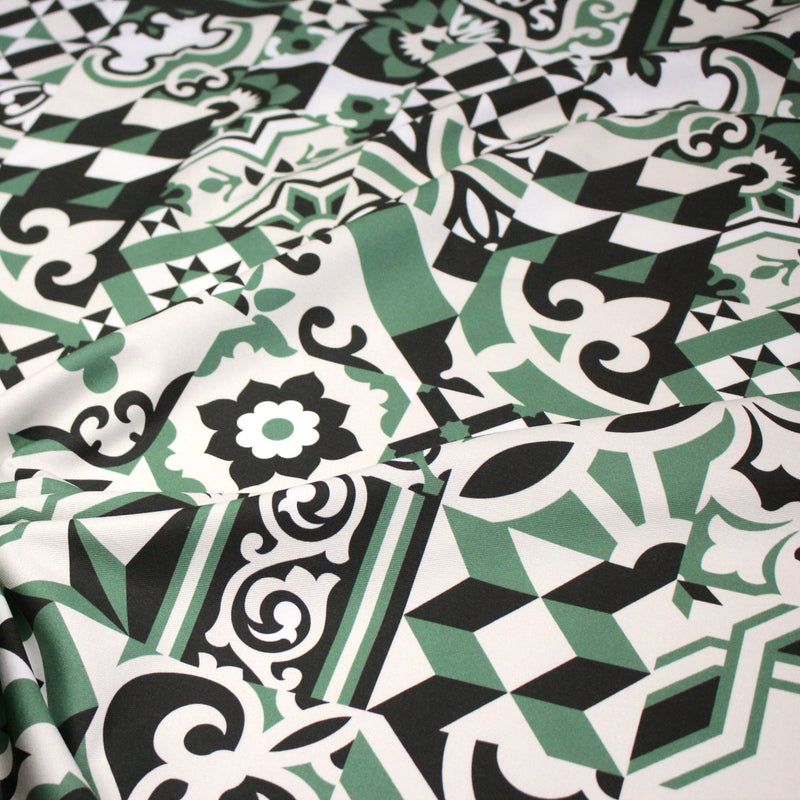 Tissu gabardine coton imprimée motif carreaux de faïence azulejos modernes, trois couleurs dispos - STANDARD 100 OEKO - TEX - TissusPapi.com