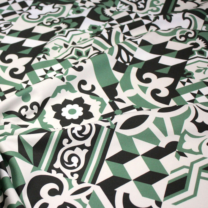 Tissu gabardine coton imprimée motif carreaux de faïence azulejos modernes, trois couleurs dispos - STANDARD 100 OEKO - TEX - TissusPapi.com