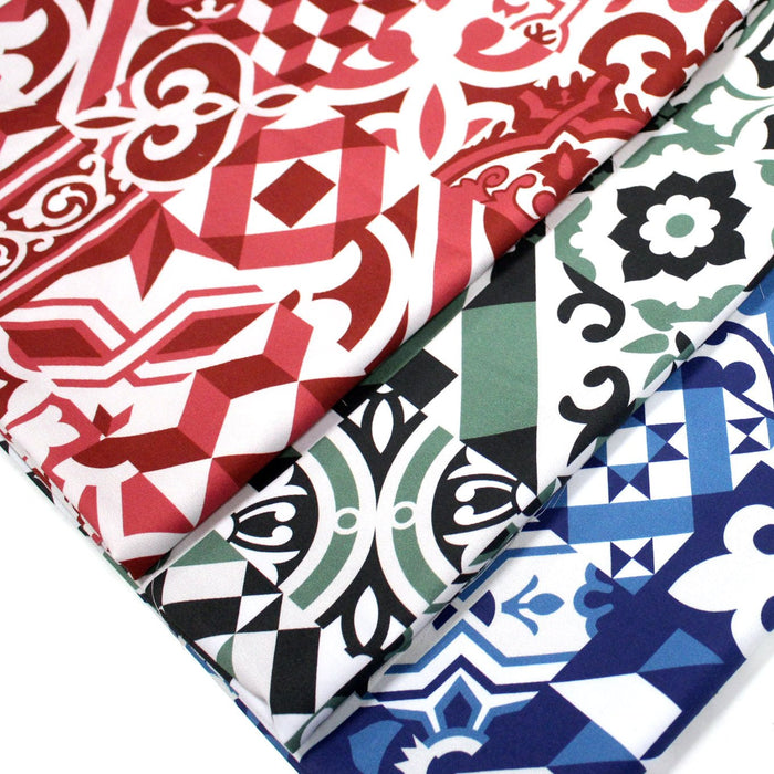 Tissu gabardine coton imprimée motif carreaux de faïence azulejos modernes, trois couleurs dispos - STANDARD 100 OEKO - TEX - TissusPapi.com