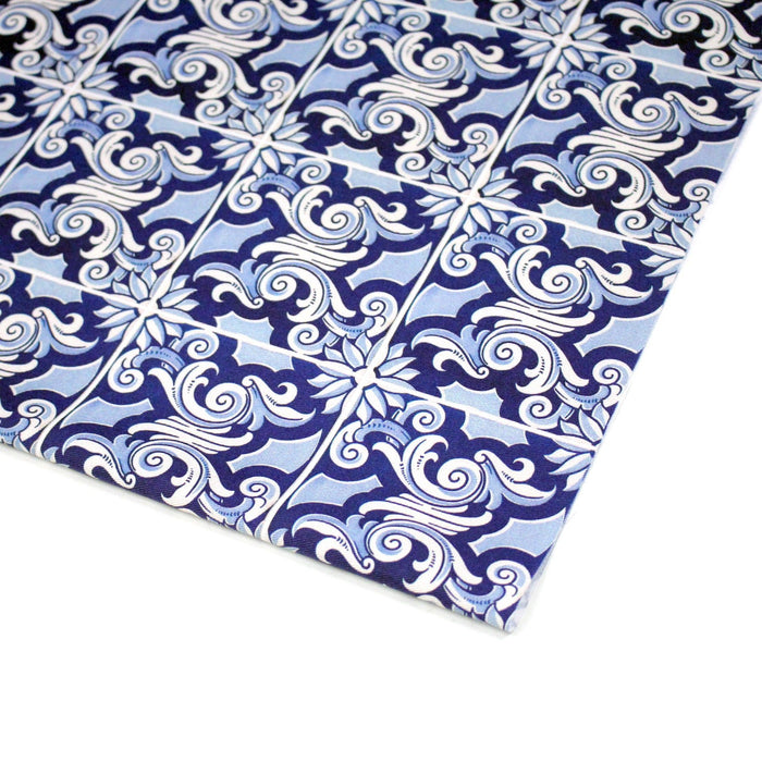 Tissu gabardine coton imprimée motif anciens carreaux de faïence bleus, azulejos - STANDARD 100 OEKO - TEX - TissusPapi.com