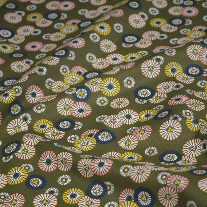 Tissu coton aux soleils ASAHI, motif traditionnel japonais, tons vert kaki - OEKO-TEX