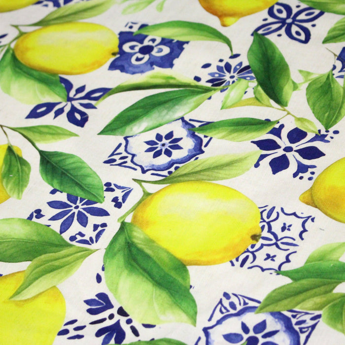Tissu gabardine coton imprimée motif citrons jaunes & carreaux de faïence bleus - TissusPapi.com