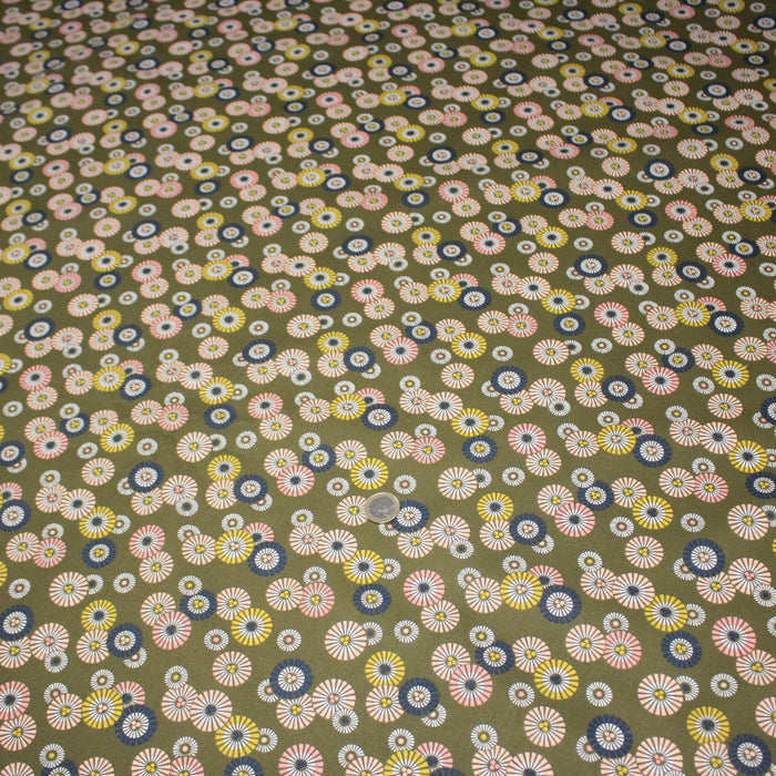 Tissu coton aux soleils ASAHI, motif traditionnel japonais, tons vert kaki - OEKO-TEX