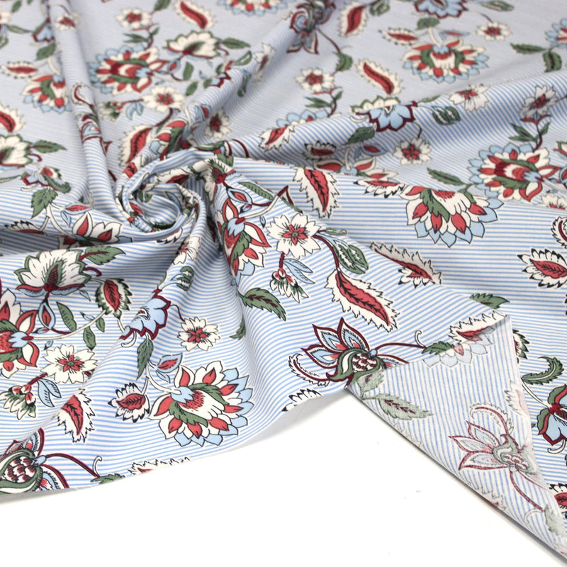 Tissu cotonnade RAIPUR imprimé indienne fleurie et fond fines rayures bleu ciel - OEKO-TEX STANDARD 100 - TissusPapi.com