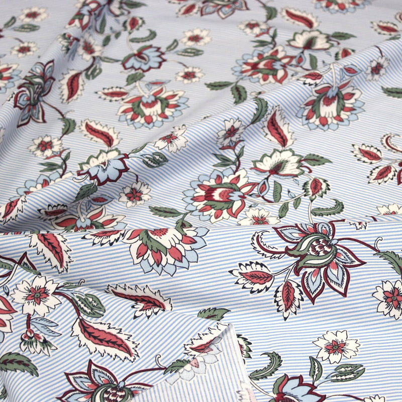 Tissu cotonnade RAIPUR imprimé indienne fleurie et fond fines rayures bleu ciel - OEKO-TEX STANDARD 100 - TissusPapi.com
