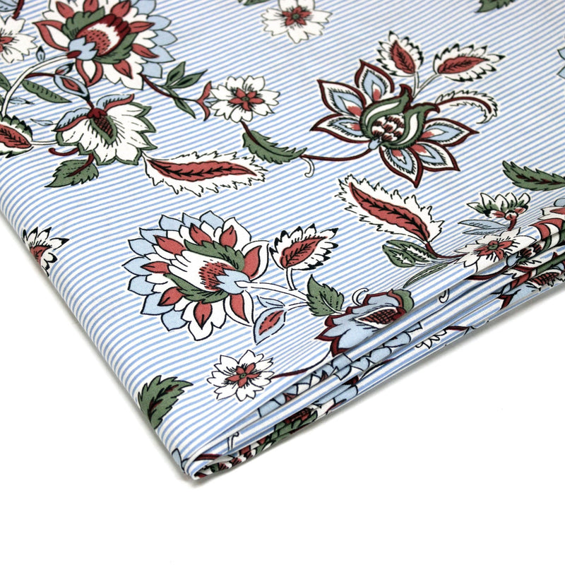 Tissu cotonnade RAIPUR imprimé indienne fleurie et fond fines rayures bleu ciel - OEKO-TEX STANDARD 100 - TissusPapi.com