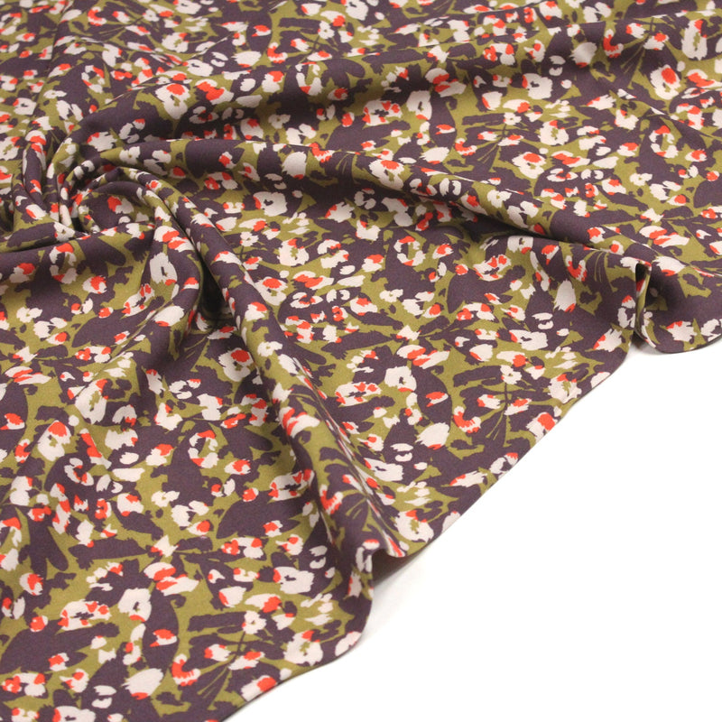 Tissu viscose fluide au feuillage abstrait vert & violet, taches écrues et oranges - OEKO-TEX STANDARD 100 - TissusPapi.com