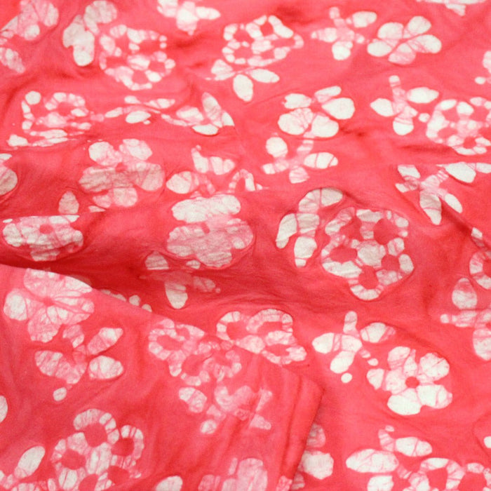 Tissu coton block print rouge fraise aux fleurs blanches - MADE IN INDIA