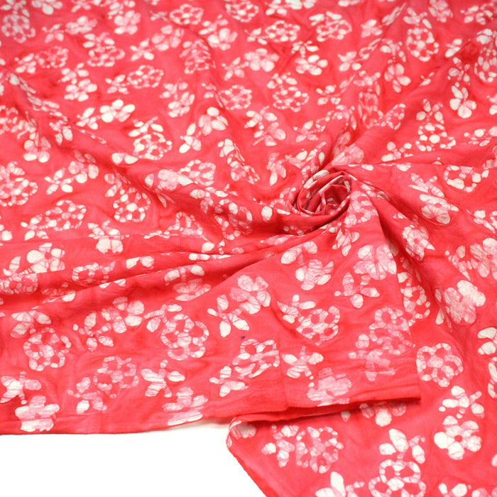 Tissu coton block print rouge fraise aux fleurs blanches - MADE IN INDIA