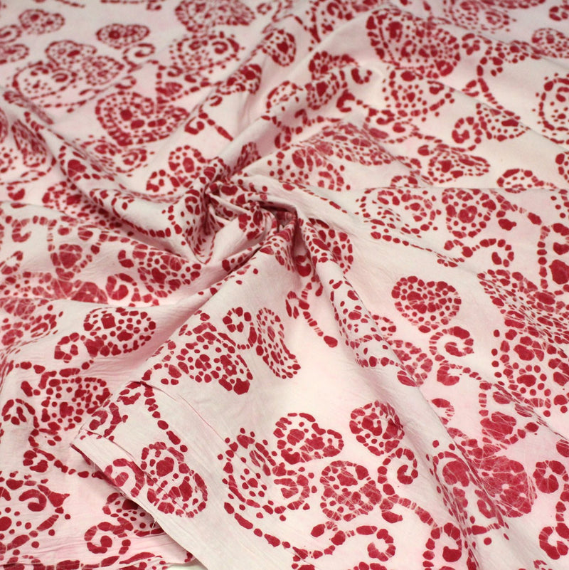 Tissu coton block print rose pâle aux coeurs roses rouges - MADE IN INDIA - TissusPapi.com