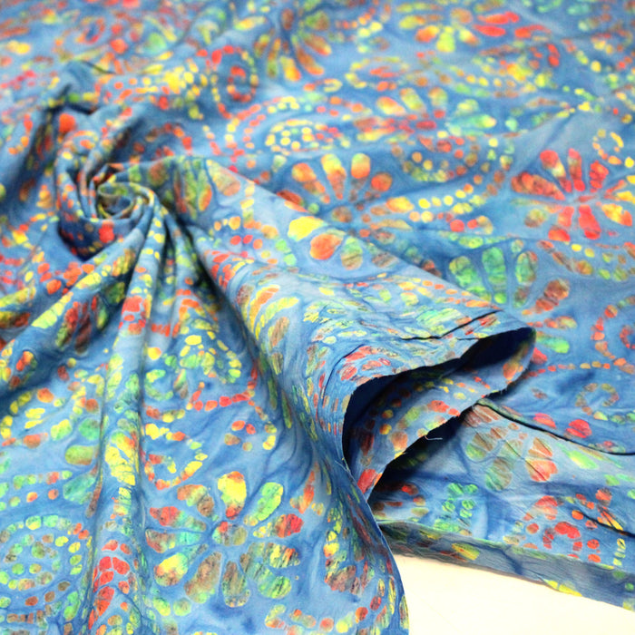 Tissu coton block print bleu aux fleurs et arabesques multicolores - MADE IN INDIA - TissusPapi.com