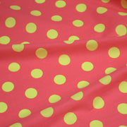Tissu popeline de coton rose à pois jaunes 18mm - COLLECTION POLKA DOT - TissusPapi.com