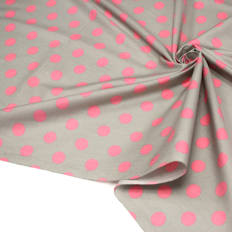 Tissu popeline de coton gris clair à pois roses 18mm - COLLECTION POLKA DOT - TissusPapi.com
