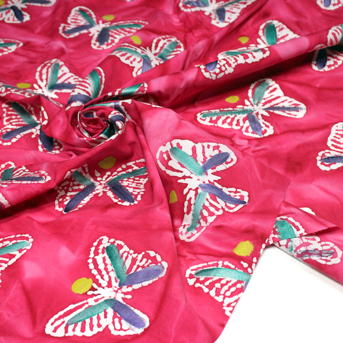 Tissu cotonnade BATIK aux papillons blanc : rose, vert, violet - MADE IN INDIA - TissusPapi.com