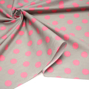 Tissu popeline de coton gris clair à pois roses 18mm - COLLECTION POLKA DOT - TissusPapi.com