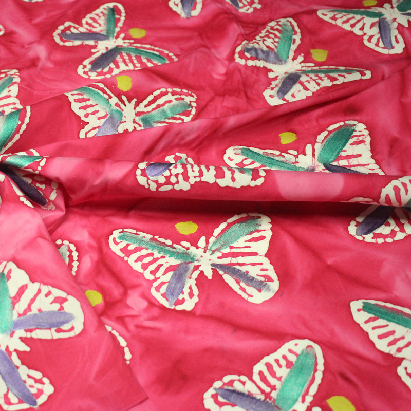 Tissu cotonnade BATIK aux papillons blanc : rose, vert, violet - MADE IN INDIA - TissusPapi.com