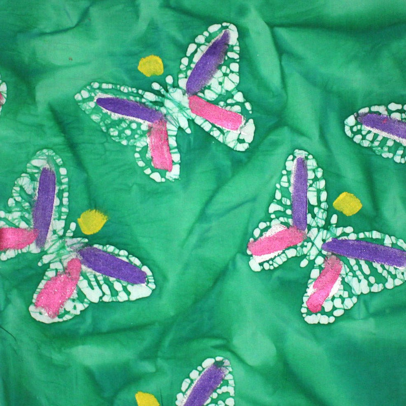 Tissu cotonnade BATIK aux papillons blanc : rose, vert, violet - MADE IN INDIA - TissusPapi.com