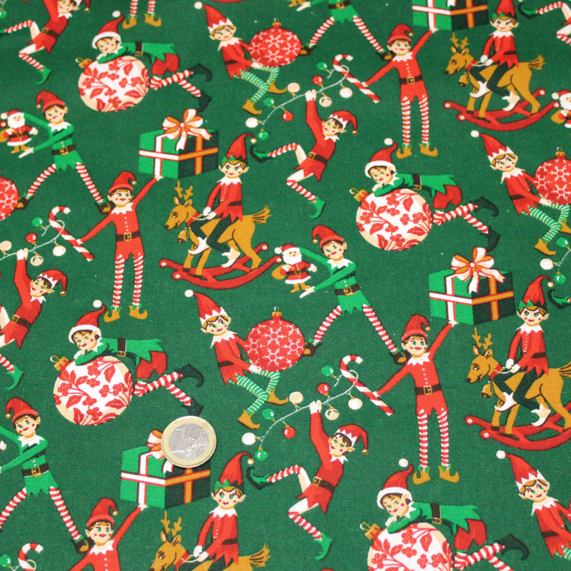 Tissu cotonnade de NOËL, les lutins et objets de Noël, fond vert - OEKO-TEX STANDARD 100