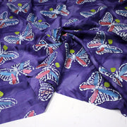 Tissu cotonnade BATIK aux papillons blanc : rose, vert, violet - MADE IN INDIA - TissusPapi.com