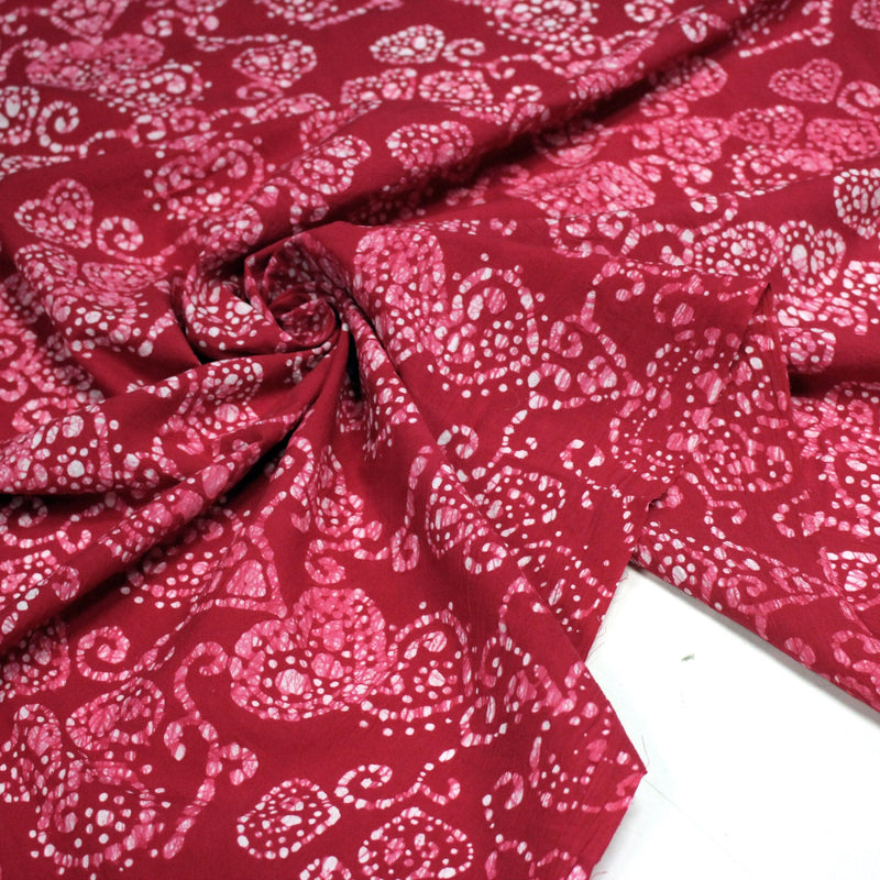 Tissu coton block rose rouge aux coeurs blancs et roses - MADE IN INDIA - TissusPapi.com