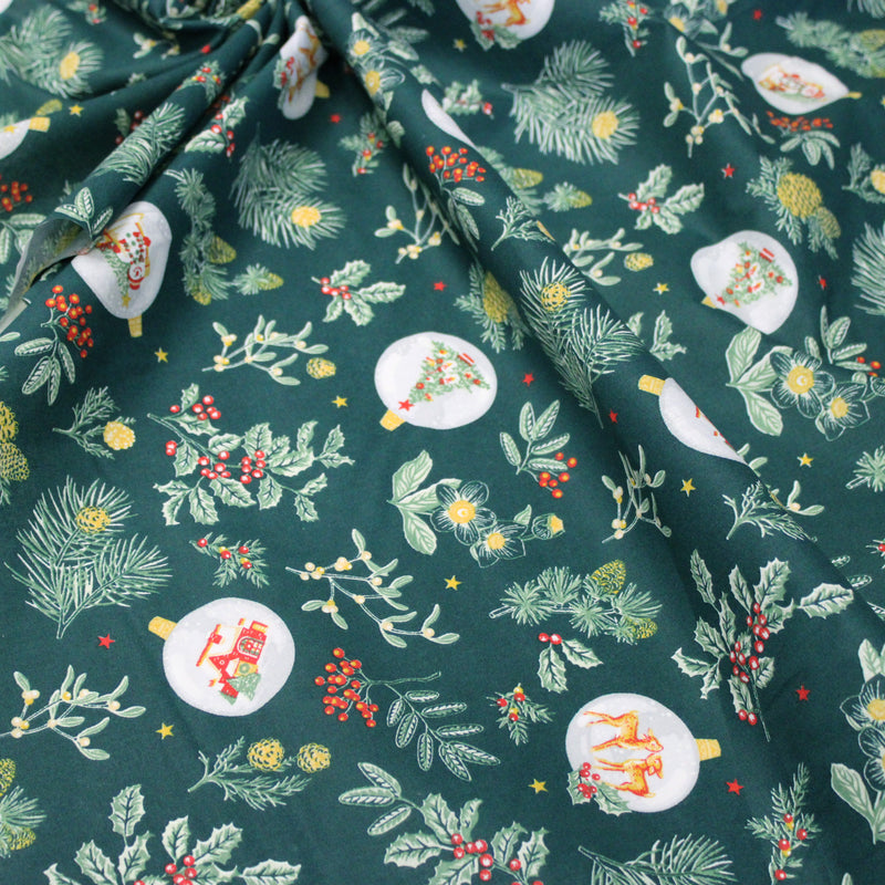 Tissu cotonnade de NOËL - Houx & boules de Noël, fond vert - OEKO-TEX STANDARD 100