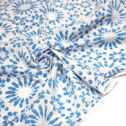 Tissu coton block print blanc cassé aux fleurs bleu turquoise - MADE IN INDIA - TissusPapi.com